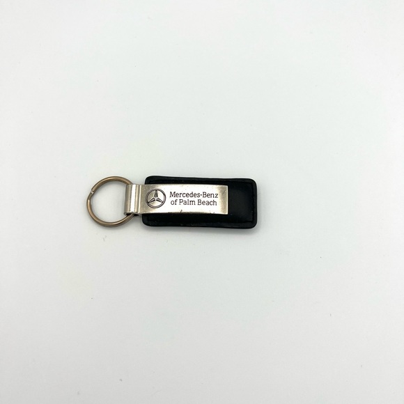 Mercedes Benz Key Chain - Picture 4 of 9